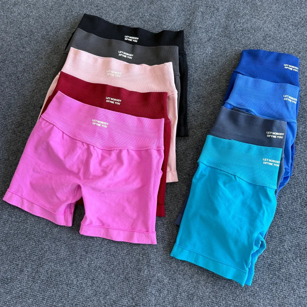Dynamic Fitness Women's Scrunch Bum Seamless Yoga Shorts – Biker Shorts for Gym & Fitness
