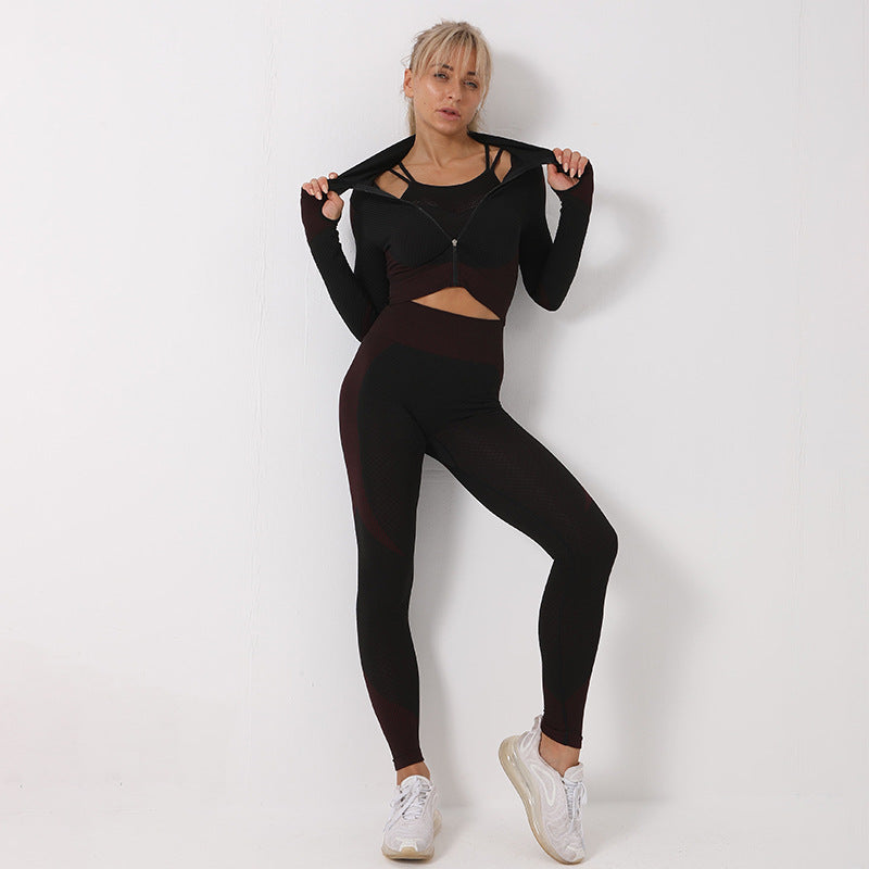 Women’s Quick-Dry Activewear Set – Striped Fitness Outfit