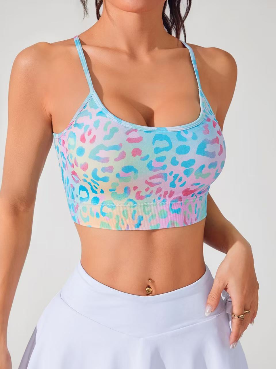 Women's Floral Sports Bra - Cross Strap Back Summer Activewear Wireless Padded Yoga Bra Daily Workout Comfortable Fitness Top